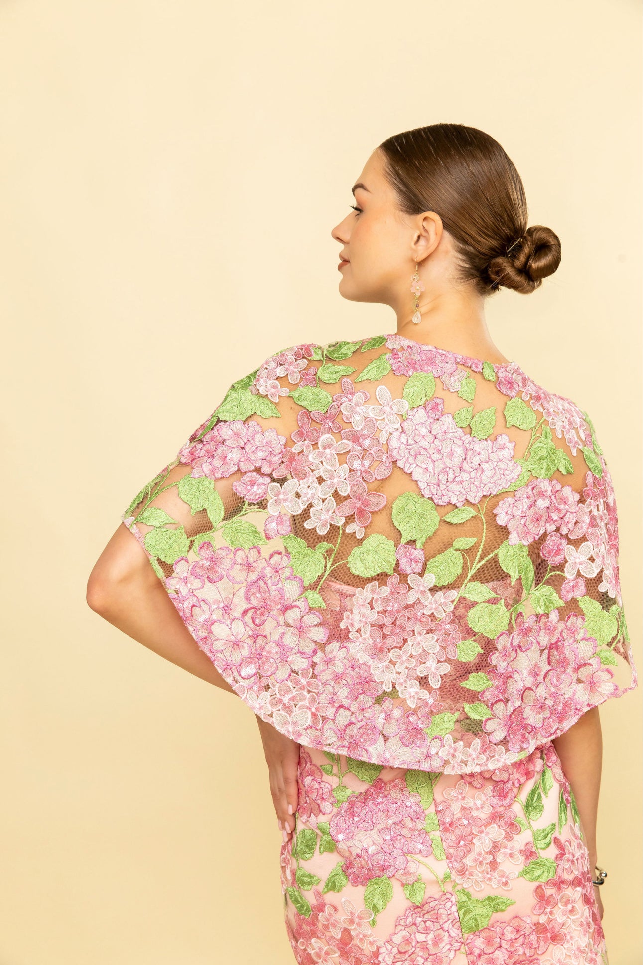 The Alessandro Mini Capelet – Jumelle Collection